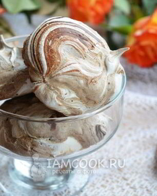 Безе с шоколадом