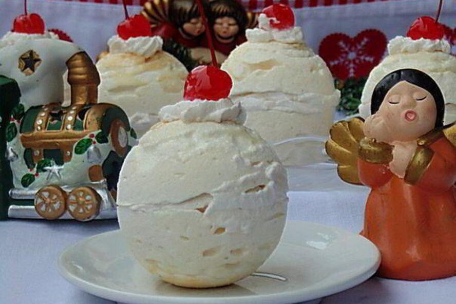 Рецепт безе с вишней снежный шар