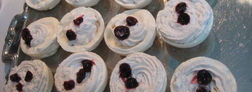 безе с вишней снежный шар. Шаг 7