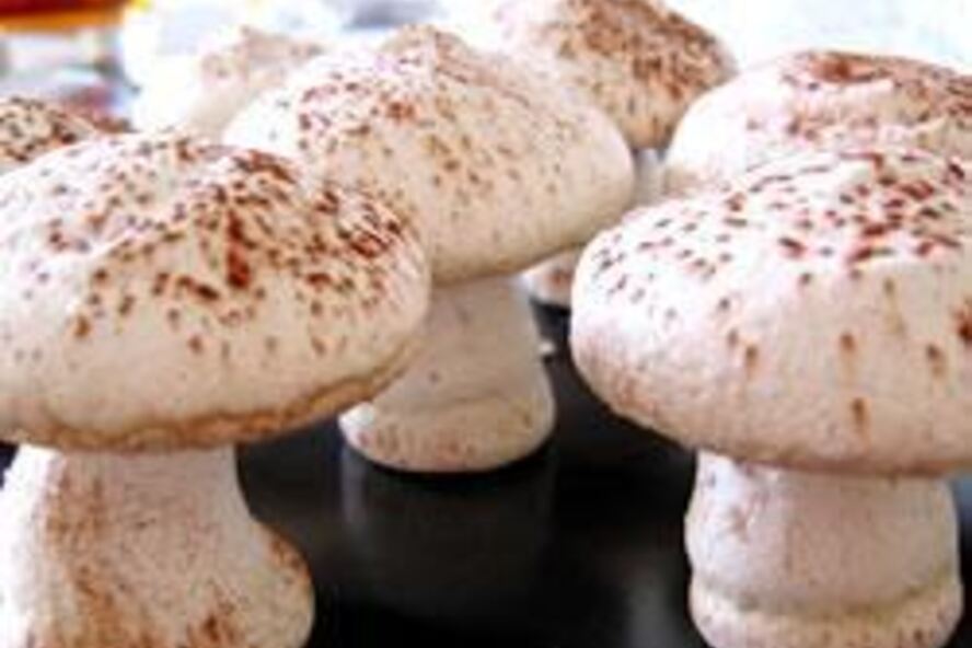 Рецепт грибочков из безе