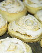 Творожные булочки с начинкой Безе