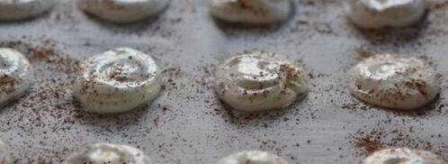 украшения из безе с шоколадом. Шаг 5