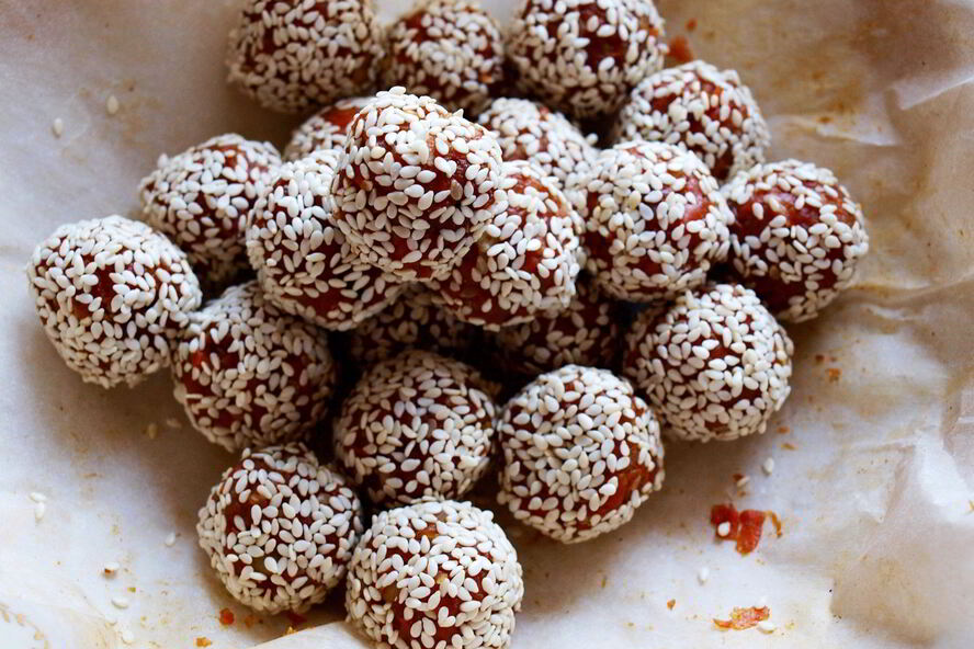 Рецепт халвы из моркови с молоком, миндалем и имбирем