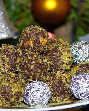 Конфеты шоколадные с грецкими орехами и миндальным ликером