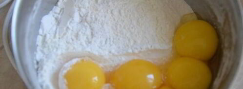 бисквитный рулет с лососевым кремом. Шаг 4