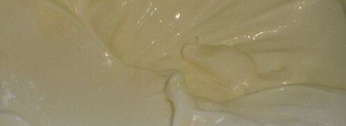 бисквитный рулет с манго и сметанным кремом. Шаг 6