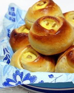 Булочки с творожным кремом