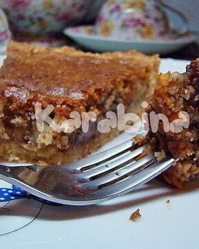 Кростата с миндальным кремом и шоколадом