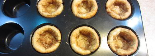 слоеные корзиночки с кремом и карамелью. Шаг 10