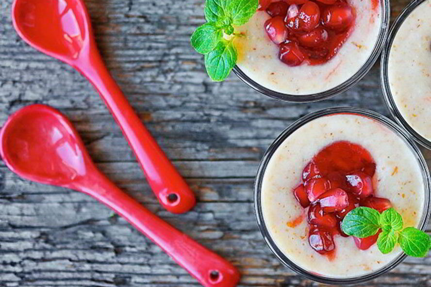 Рецепт рисового пудинга с гранатовым мармеладом