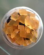 Ванильный йогурт с черешней, голубикой и мармеладом