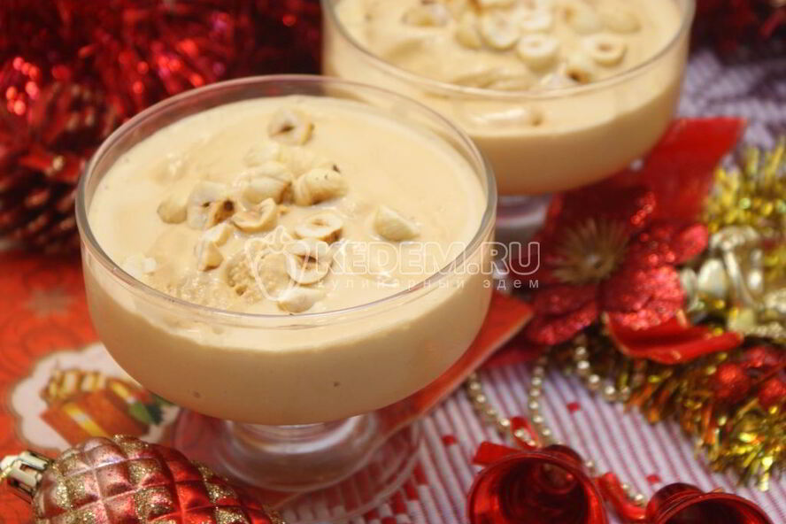 Рецепт новогоднего десерта-мороженого крем-брюле