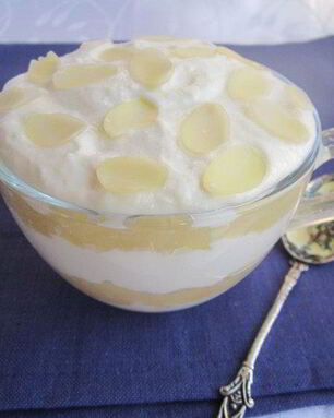 Творожный десерт с яблочным муссом