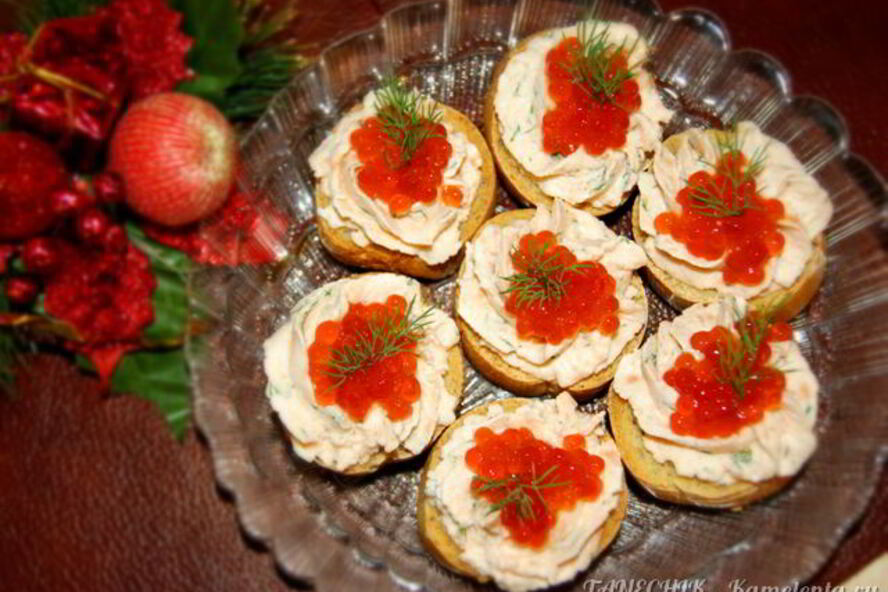 Рецепт закуски праздничной форелевый мусс с икрой