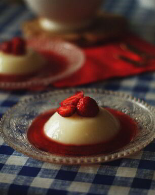 Панна-котта с клубникой
