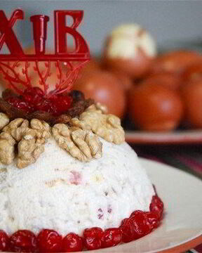 Пасха с медом и цукатами