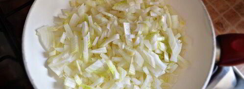 пасхальное мясное кольцо с перепелиными яйцами по-польски. Шаг 6