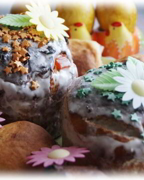 Традиционный кулич на сметане