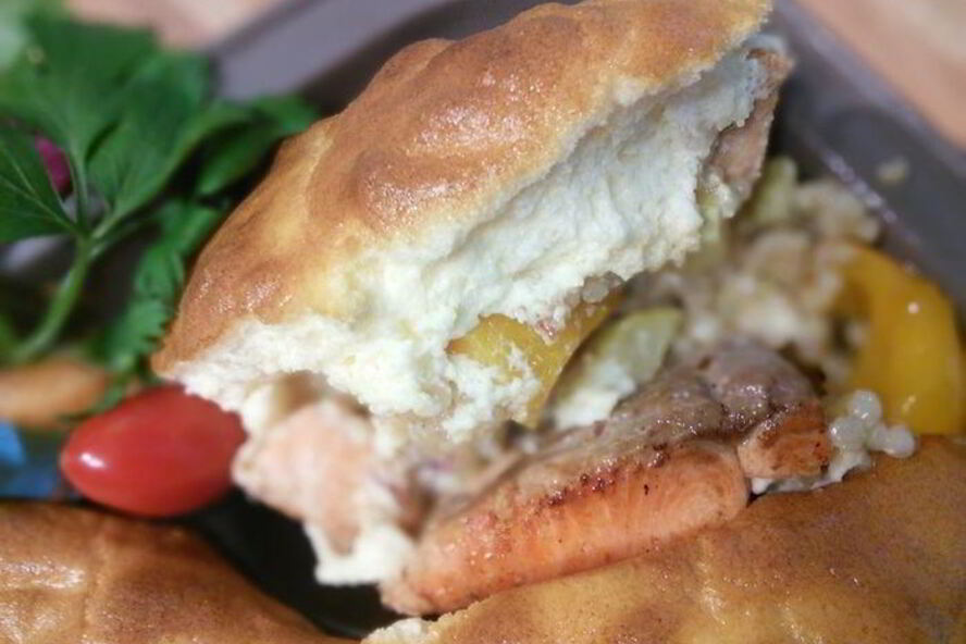 Рецепт рагу из лосося с перловкой под сырным суфле