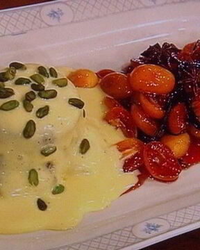 Шоколадное суфле под кофейным сабайоном с пряным кумкватом