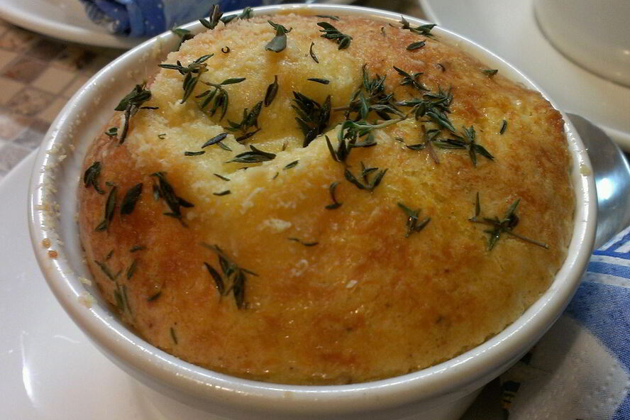 Рецепт суфле из козьего сыра с тимьяном