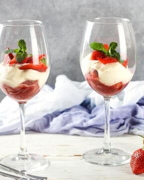 Тирамису с клубникой