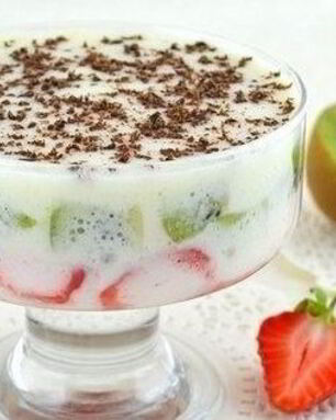 Фрукты в зефирном креме