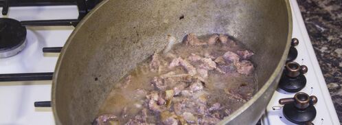 азу из говядины с солеными огурцами. Шаг 7