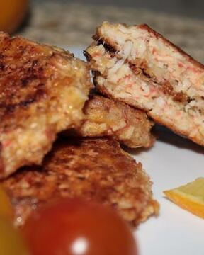 Биточки из крабовых палочек