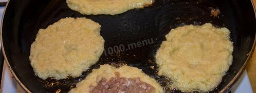 драники картофельные с фаршем. Шаг 17