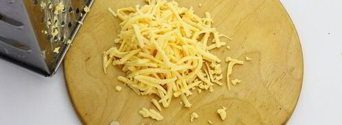 картофельные драники с колбасой и сыром. Шаг 5