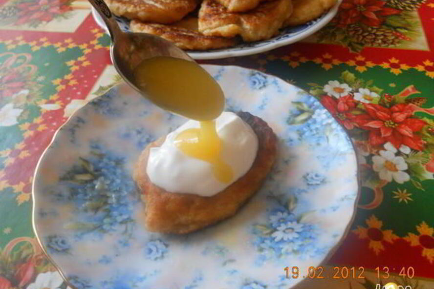 Рецепт латкеса из яблок — яблочных драников