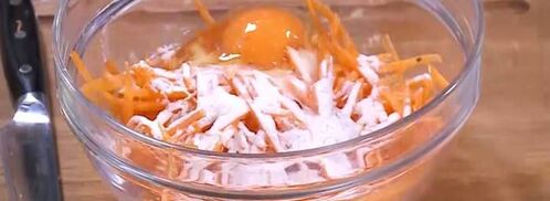 яйца с грибами на тыквенных драниках. Шаг 3