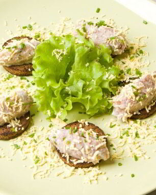 Форшмак с плавленым сыром и морковью