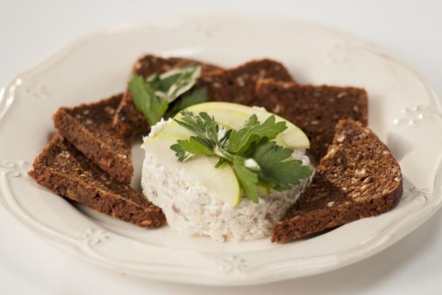 Рецепт форшмака с зерновым хлебом