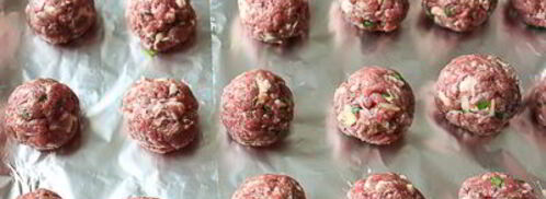 фрикадельки из баранины с маслятами в сметанно-соевом соусе. Шаг 5