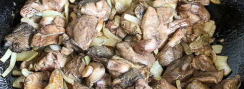 фрикадельки из баранины с маслятами в сметанно-соевом соусе. Шаг 9