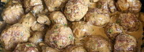 фрикадельки из баранины с маслятами в сметанно-соевом соусе. Шаг 11