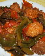 Фрикадельки с зелеными перчиками