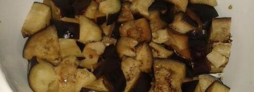 фрикадельки тушеные с баклажанами. Шаг 4