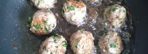 спагетти с фрикадельками из шпината и цукини. Шаг 4