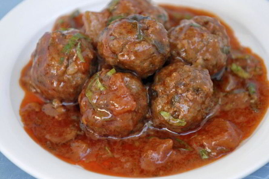 Рецепт тушеной капусты с фрикадельками