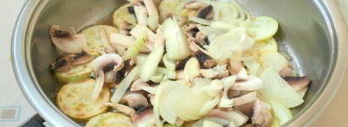 гарнир из картофеля с кабачками и шампиньонами. Шаг 3