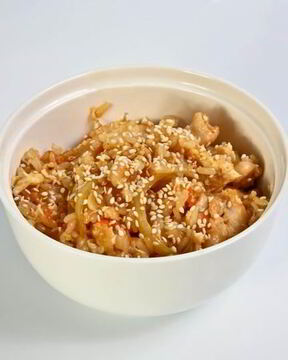 Чесночный рис с курицей