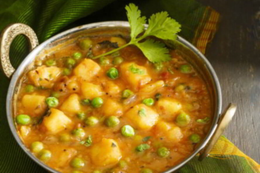 Рецепт картофеля с зеленым горошком и томатным карри