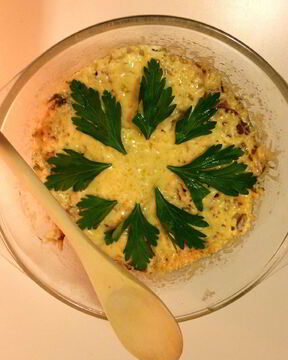 Картофель со сметанным соусом и сыром