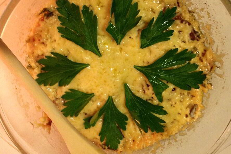 Рецепт картофеля со сметанным соусом и сыром