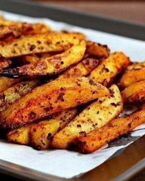 Картошка, жаренная со специями в духовке