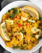 Рис с морепродуктами и овощами