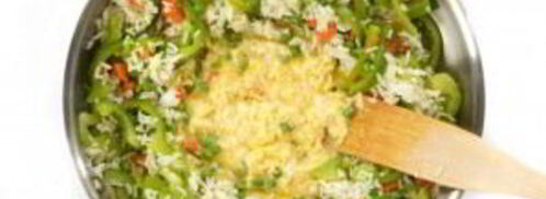 рис с овощами на сковороде. Шаг 6